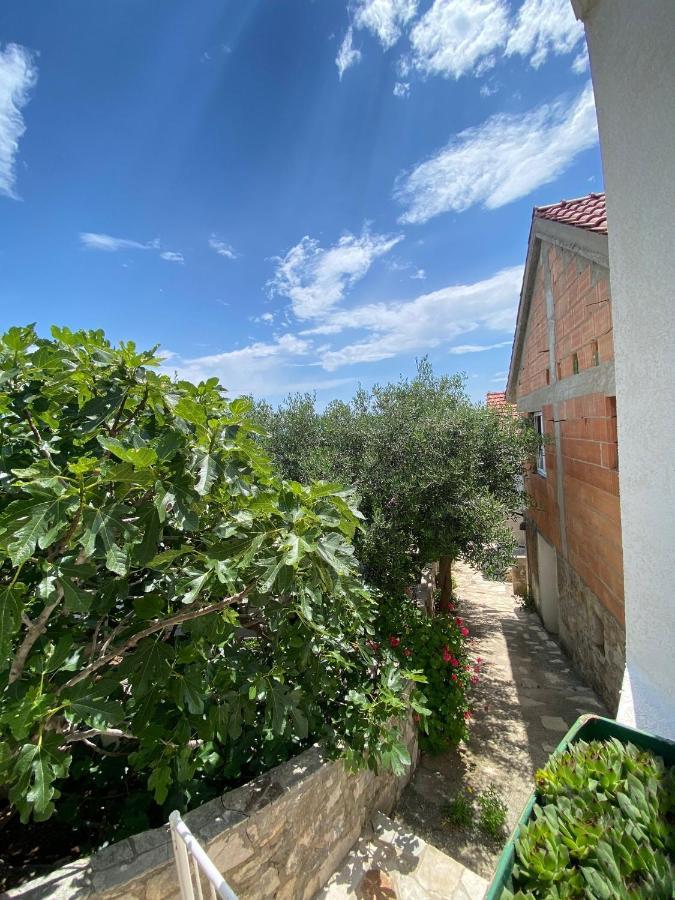 Seaside Secluded Apartments Cove Tvrdni Dolac, Hvar - 12655 Gdinj ภายนอก รูปภาพ